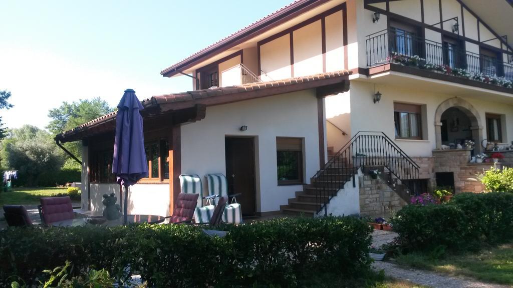 Casa Rural Ibarrondo Etxea Mungia Exterior photo